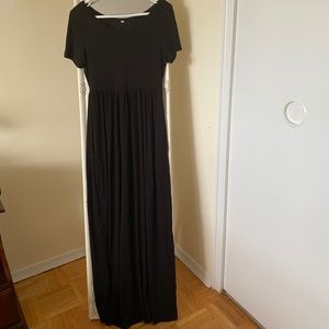 BLACK TSHIRT MAXI DRESS